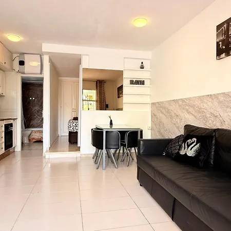 公寓 Americas Camison With Pool And Patio 7 By Tenerife365